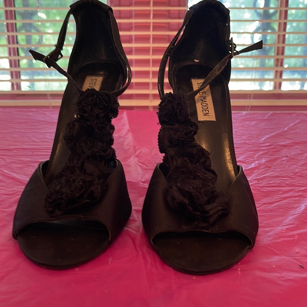 Steve Madden Black Satin Stiletto Size 8